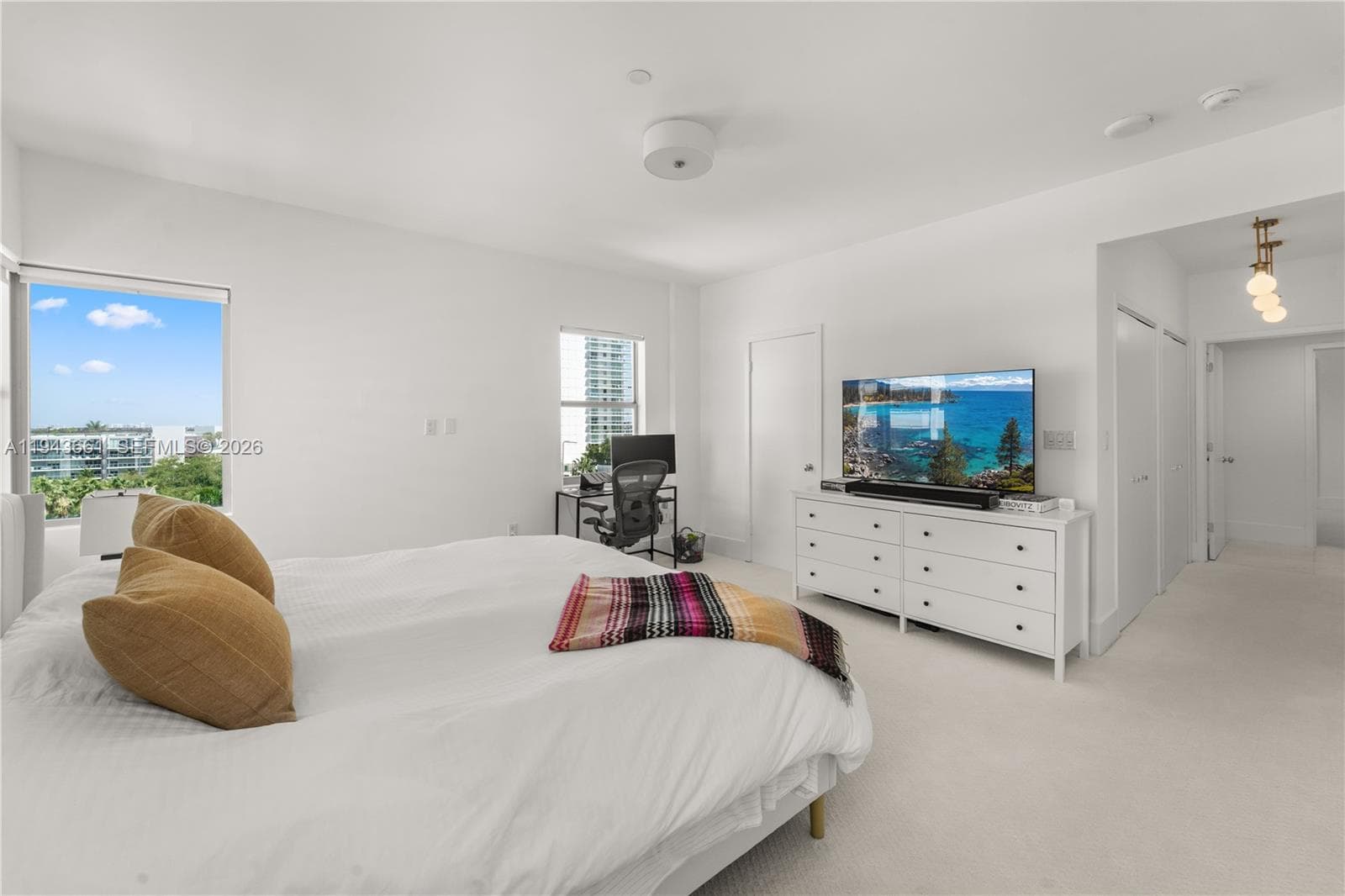 A11943661 — Miami Beach — 15