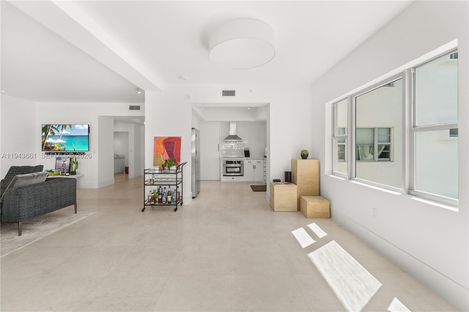 A11943661 — Miami Beach — 8
