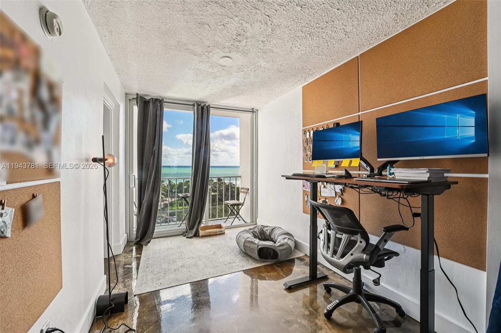 A11943781 — Miami Beach — 3