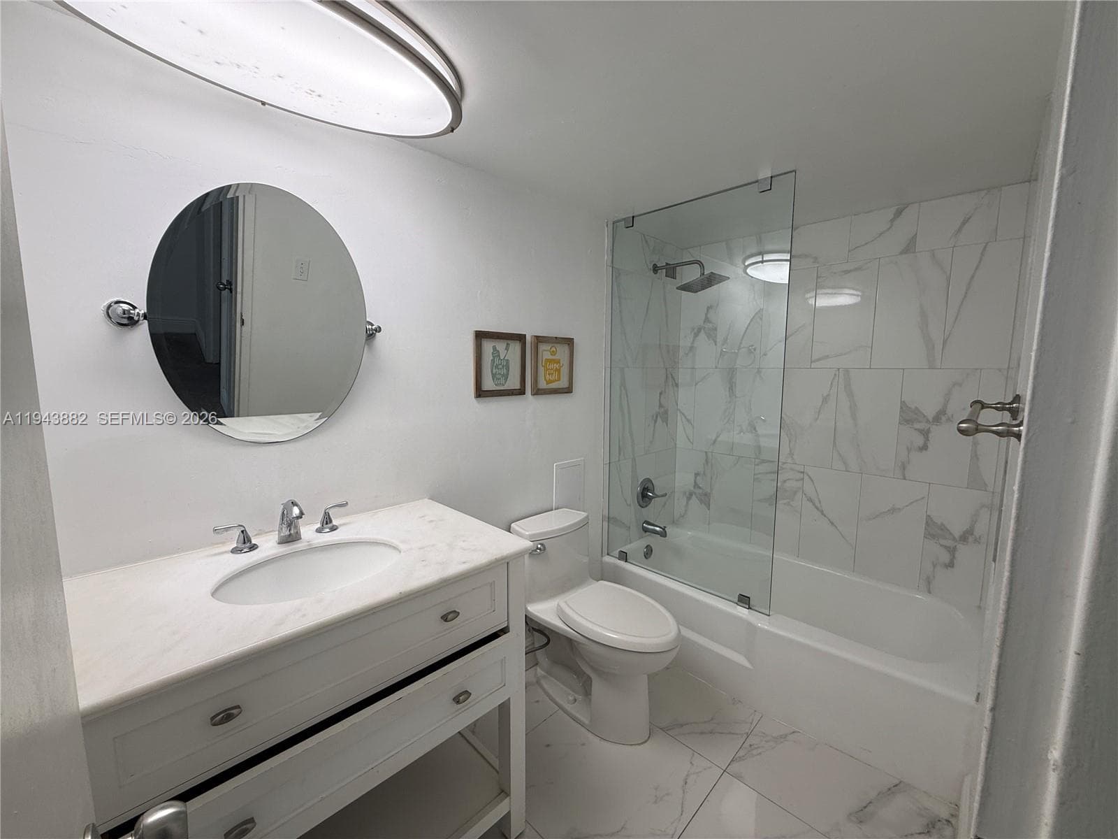 A11943882 — Miami Beach — 3