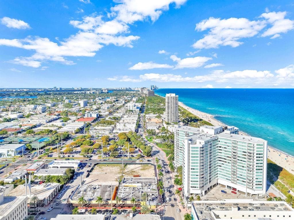 A11944168 — Miami Beach — 6