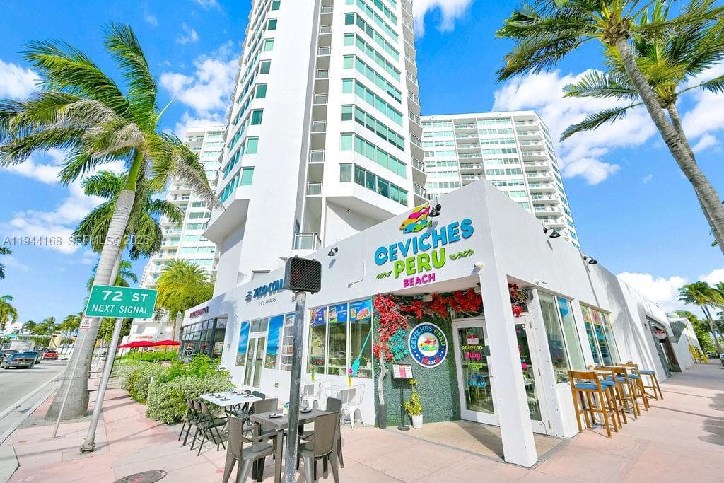 A11944168 — Miami Beach — 57