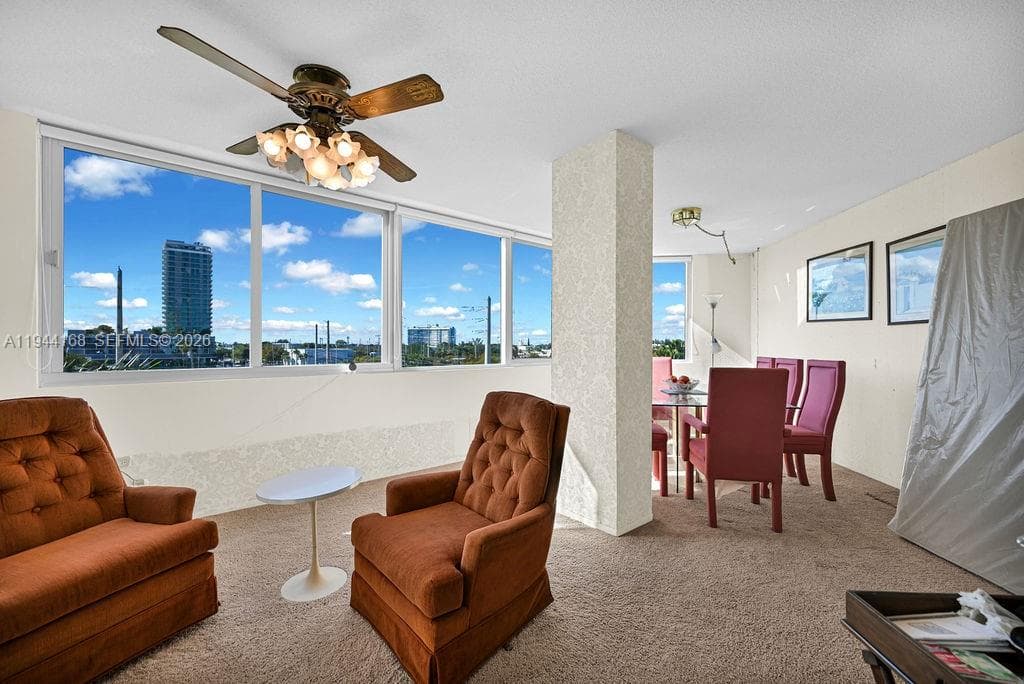 A11944168 — Miami Beach — 39