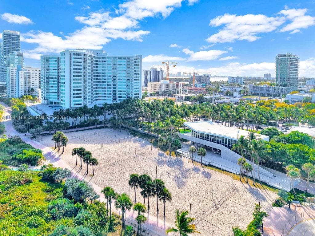 A11944168 — Miami Beach — 4
