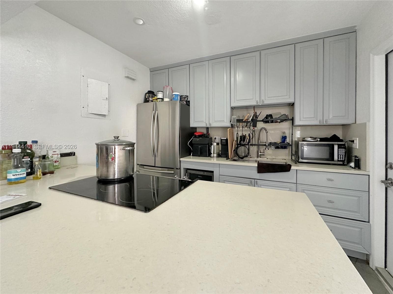 A11944410 — Miami Beach — 2