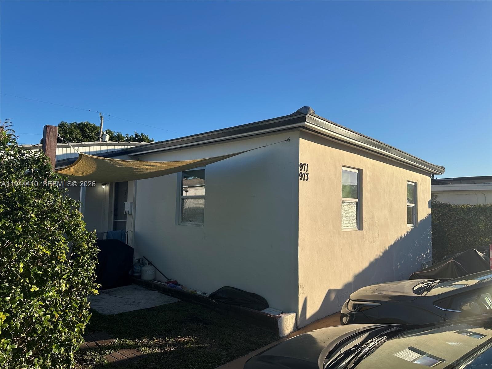 A11944410 — Miami Beach — 9