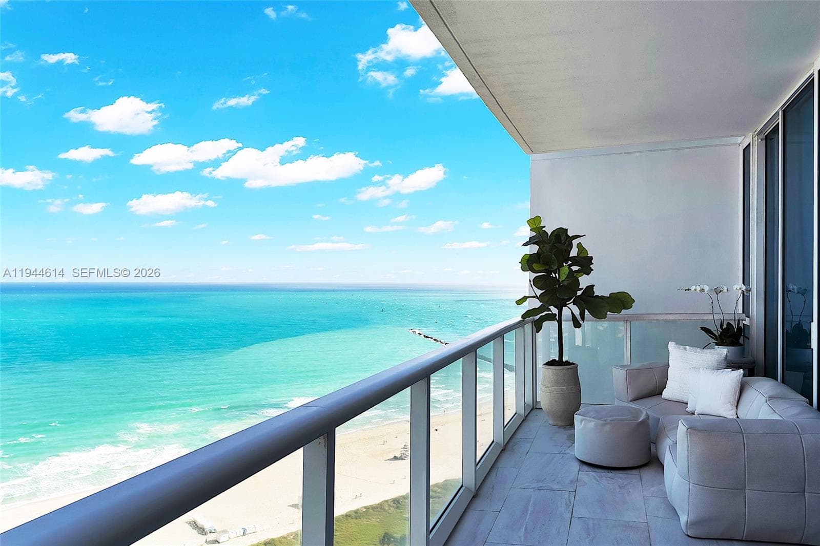 A11944614 — Miami Beach — 13
