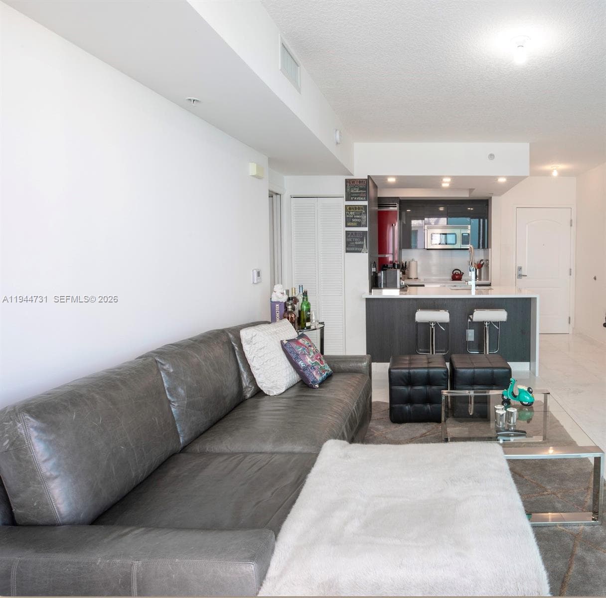 A11944731 — Miami Beach — 2