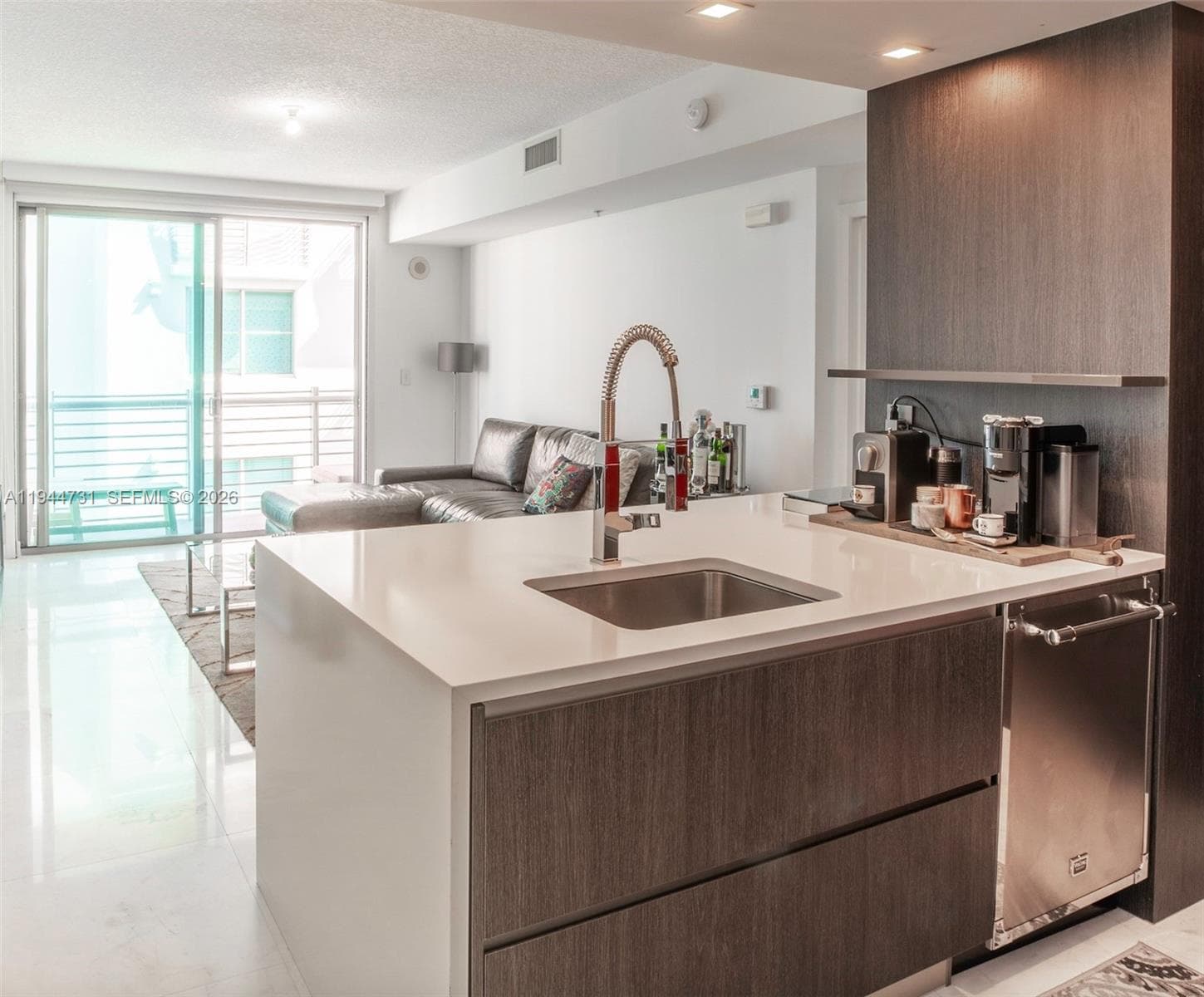 A11944731 — Miami Beach — 5