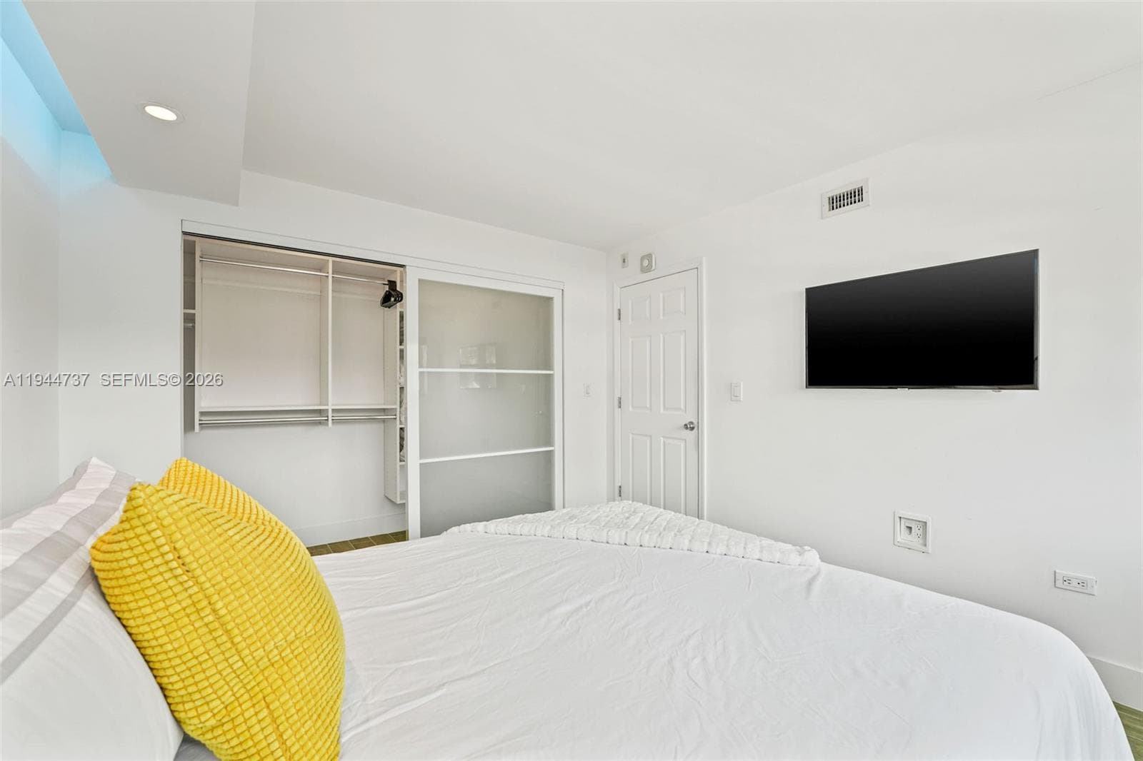 A11944737 — Miami Beach — 23