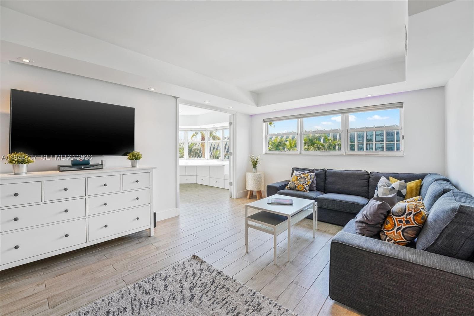 A11944737 — Miami Beach — 6