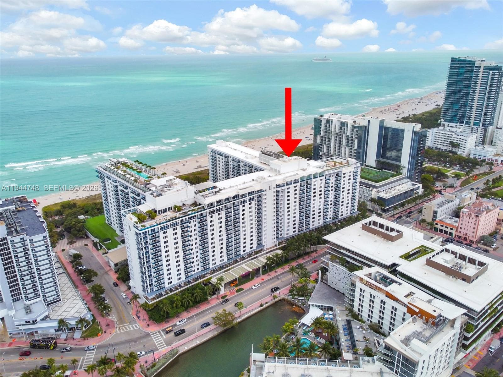 A11944748 — Miami Beach — 26