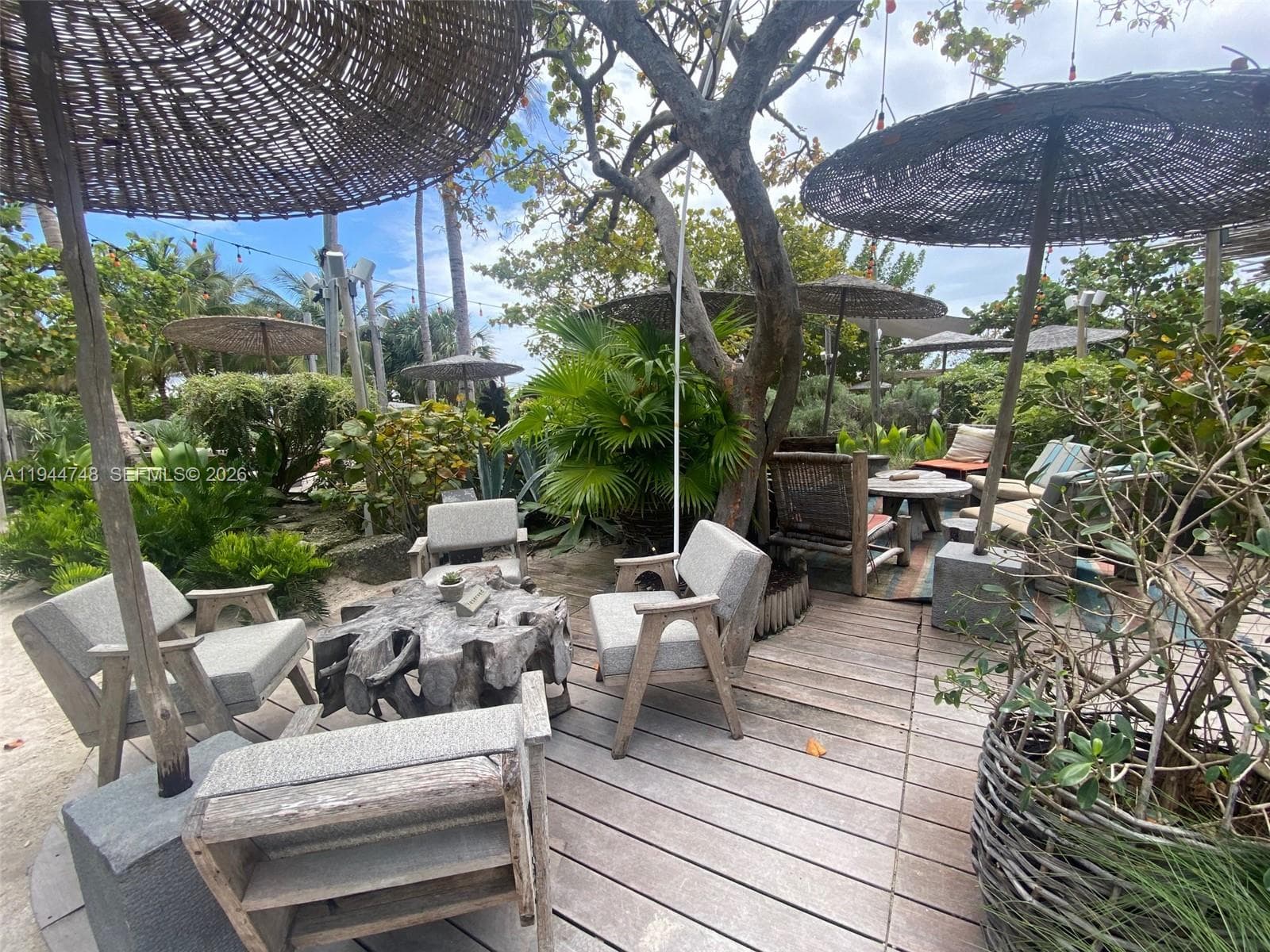 A11944748 — Miami Beach — 34
