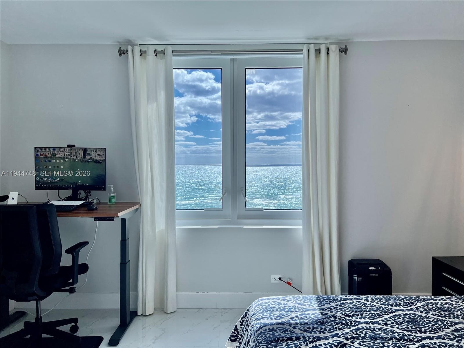 A11944748 — Miami Beach — 19