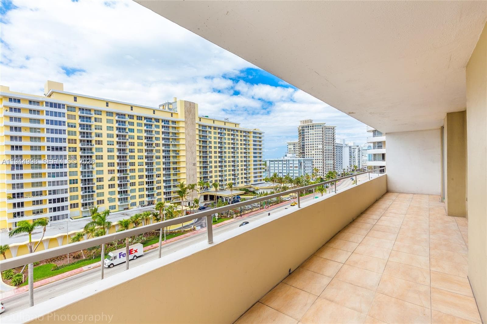 A11944998 — Miami Beach — 25