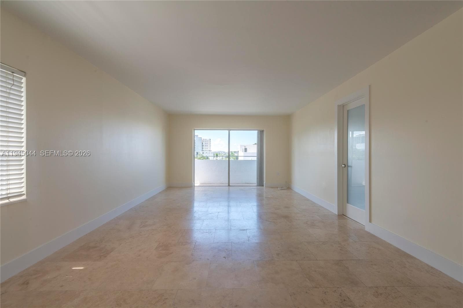 A11945044 — Miami Beach — 6
