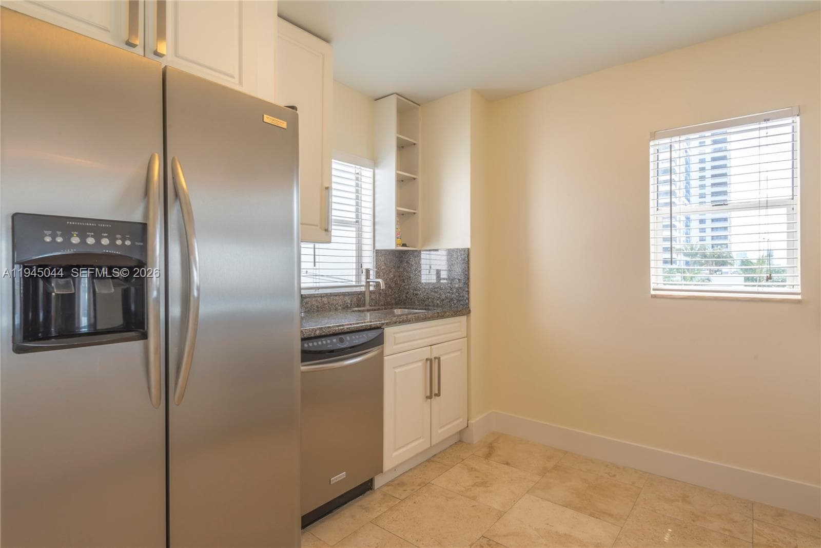 A11945044 — Miami Beach — 8