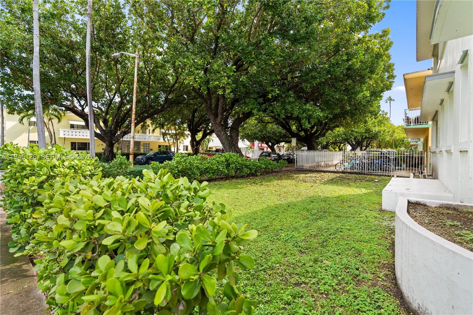 A11945126 — Miami Beach — 17
