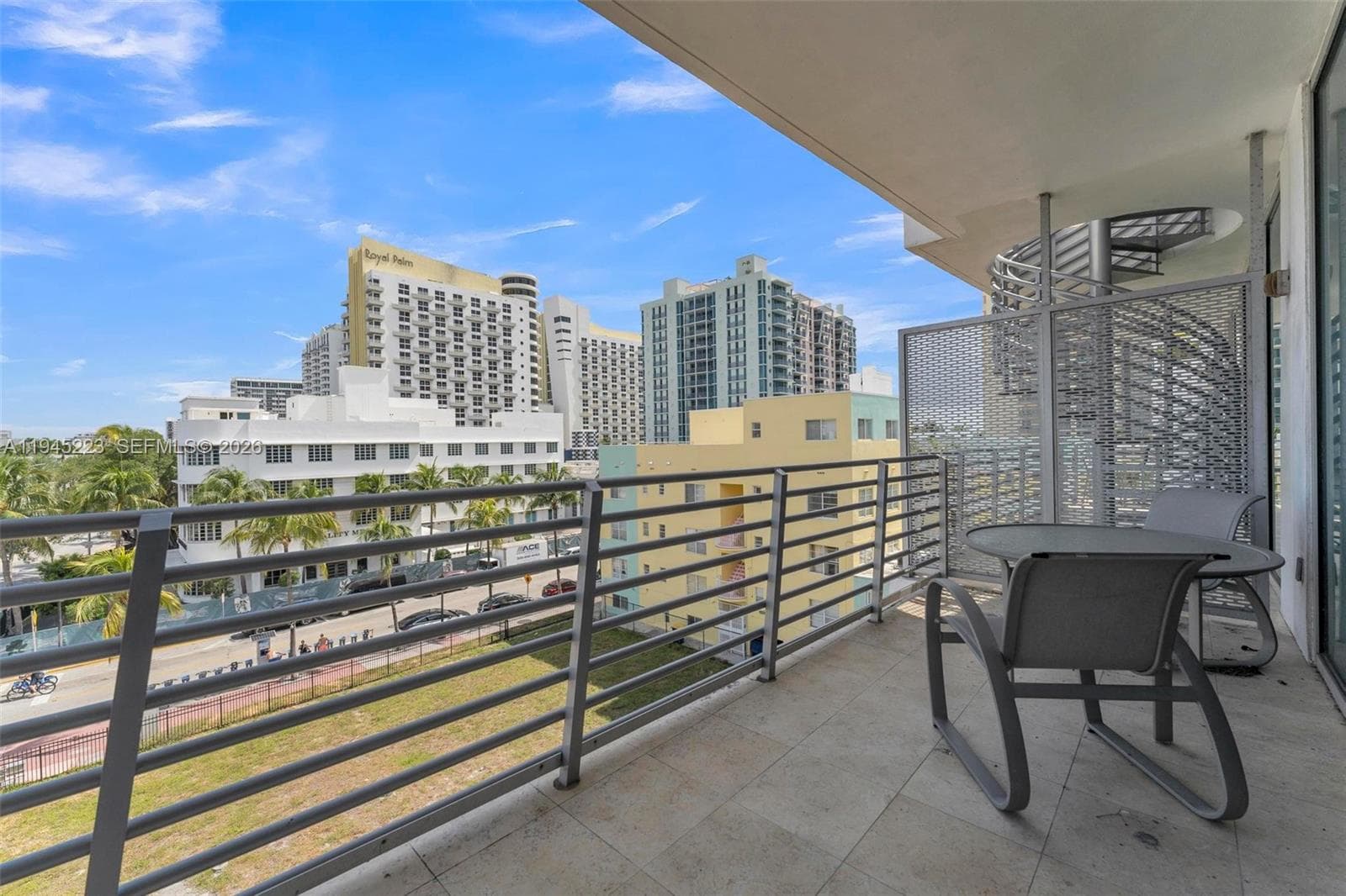 A11945223 — Miami Beach — 20