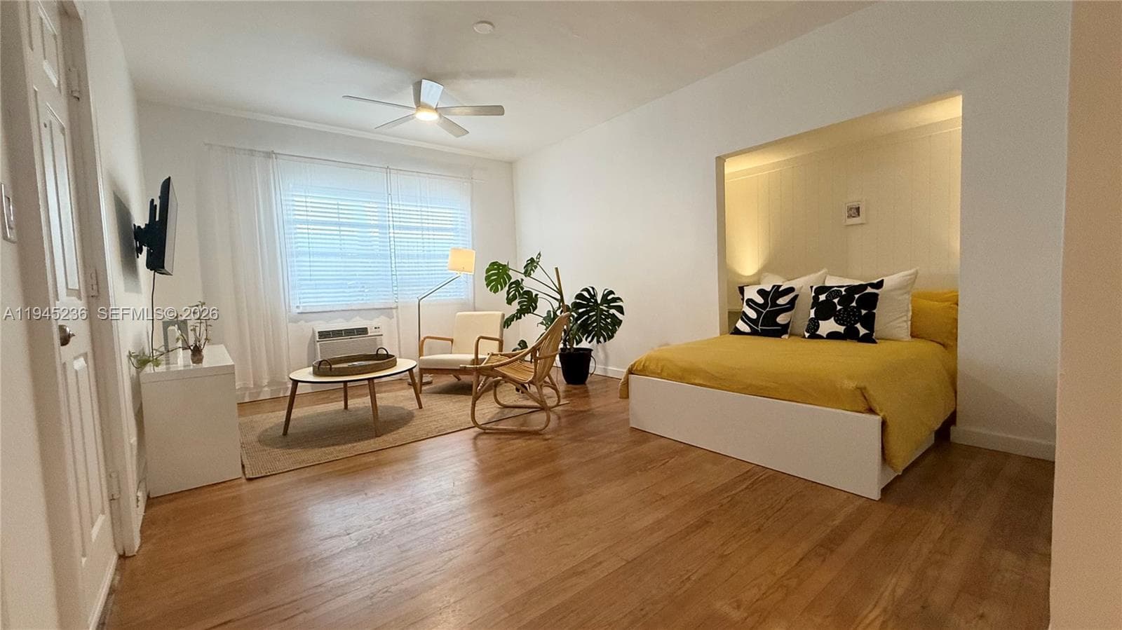A11945236 — Miami Beach — 2