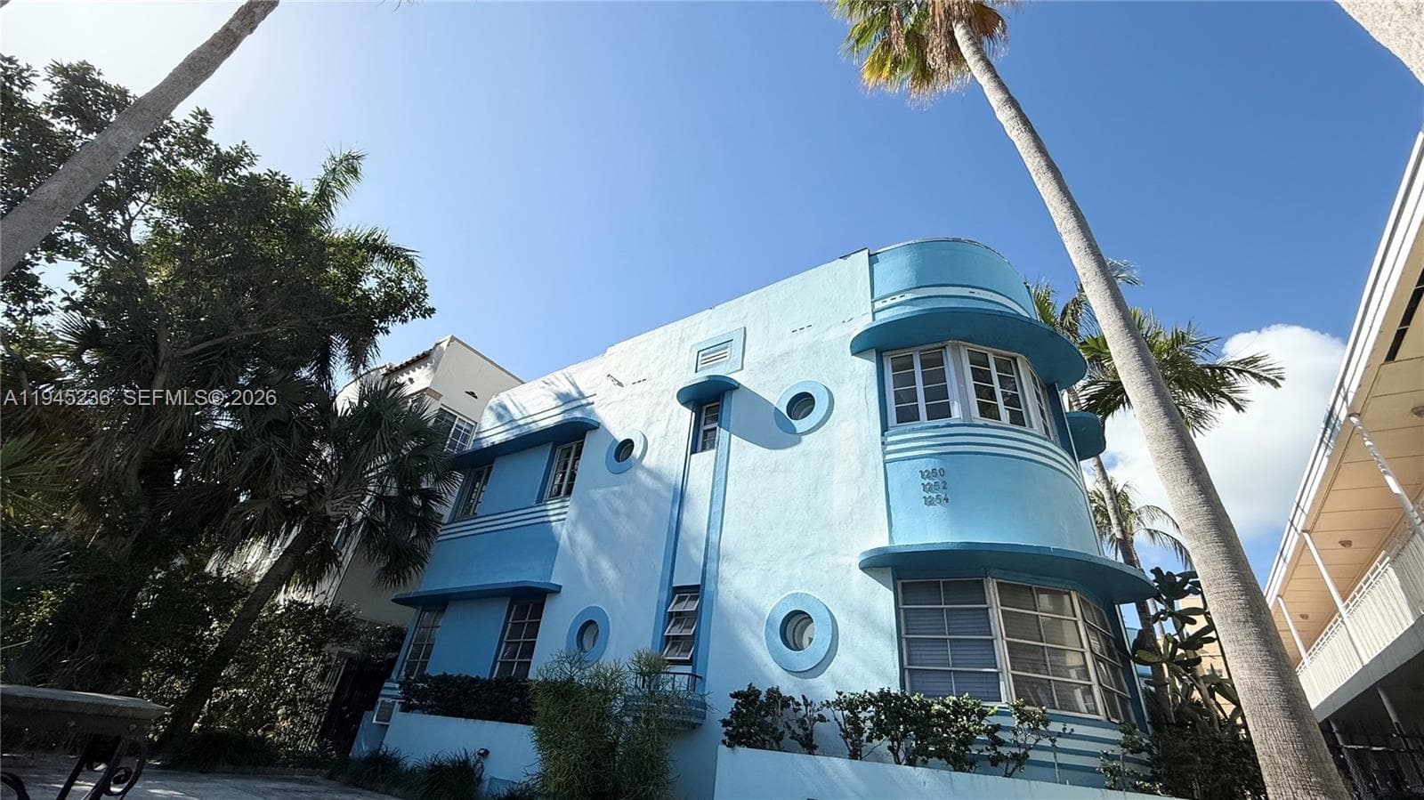A11945236 — Miami Beach — 16