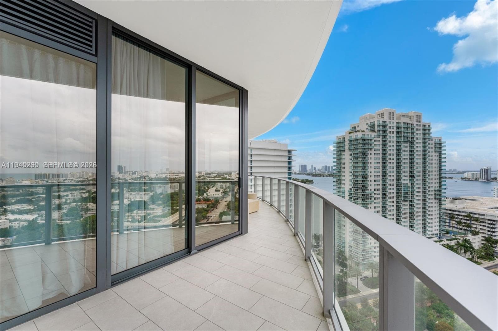 A11945265 — Miami Beach — 30