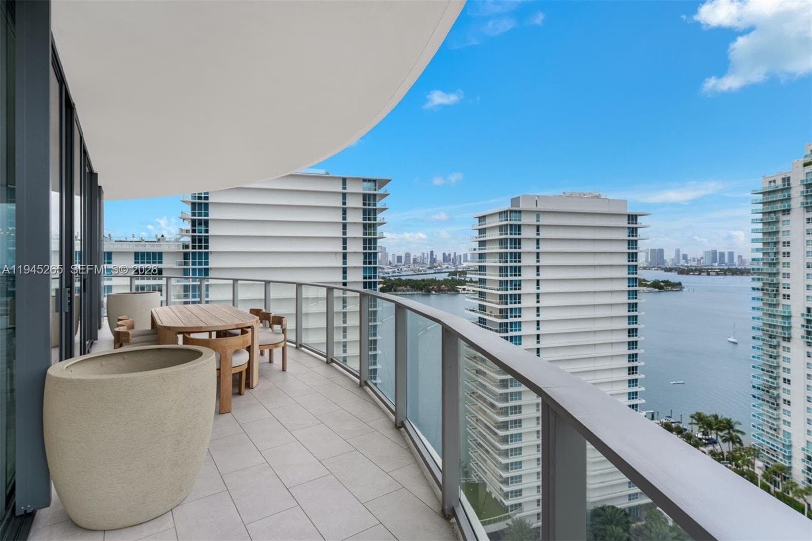 A11945265 — Miami Beach — 10