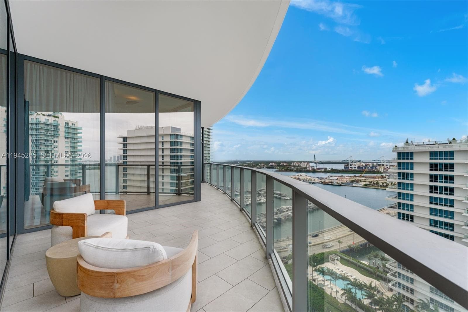 A11945265 — Miami Beach — 31