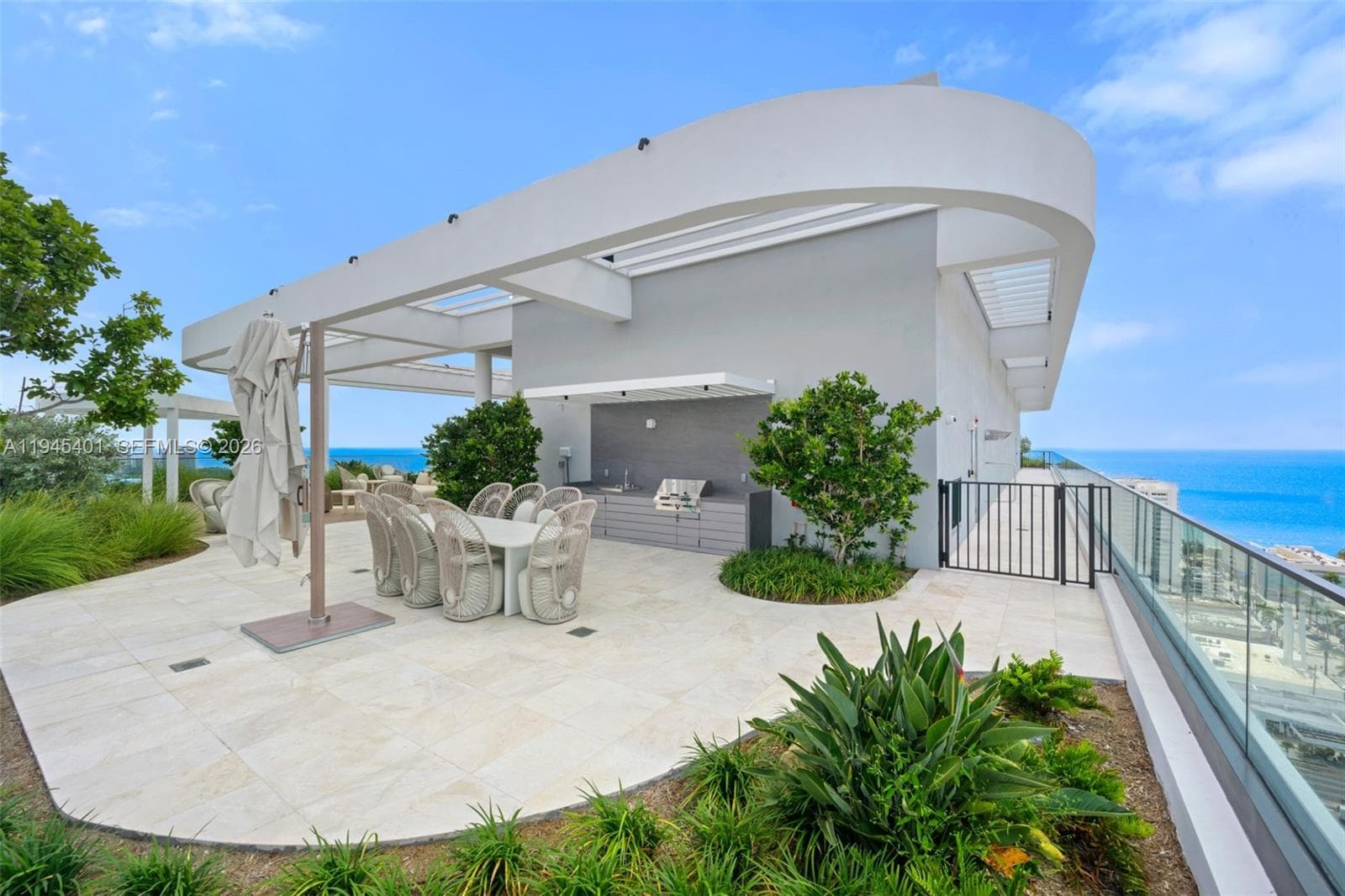 A11945401 — Miami Beach — 29