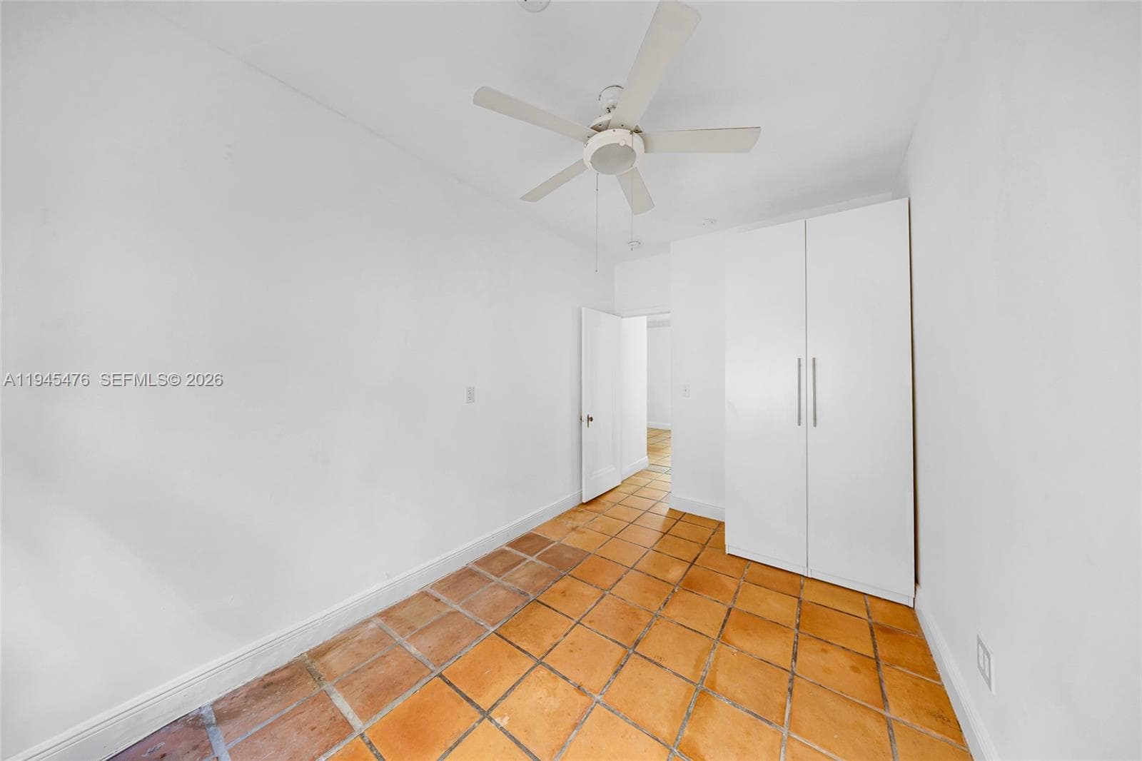 A11945476 — Miami Beach — 14