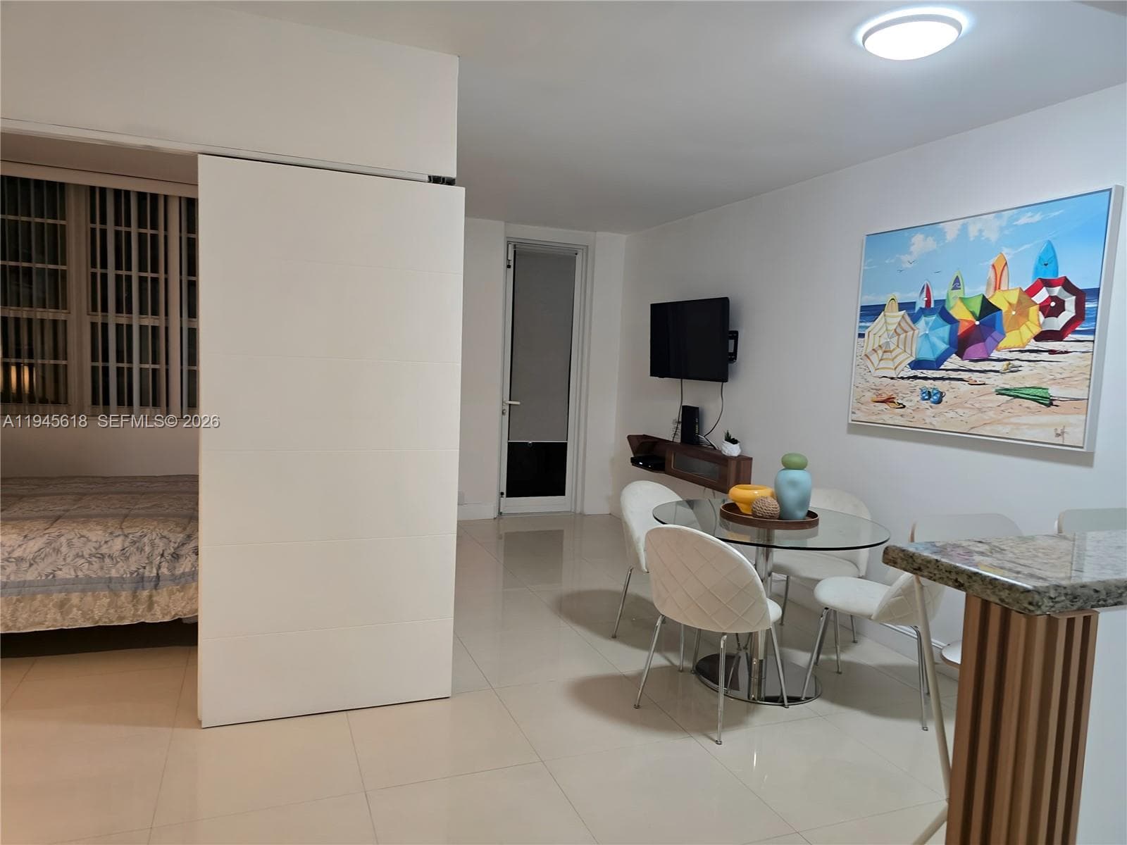 A11945618 — Miami Beach — 3