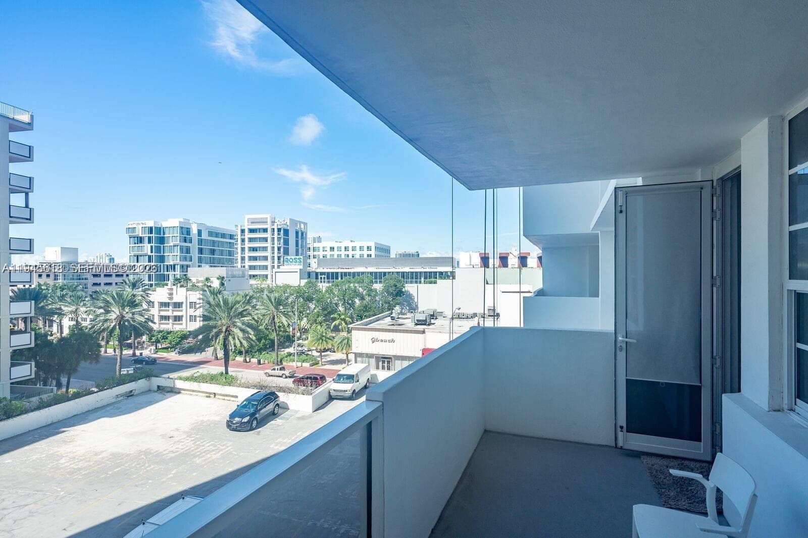 A11945618 — Miami Beach — 15
