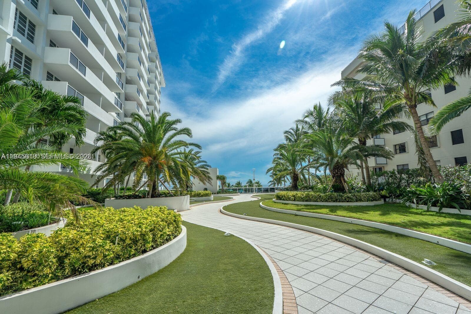 A11945618 — Miami Beach — 21