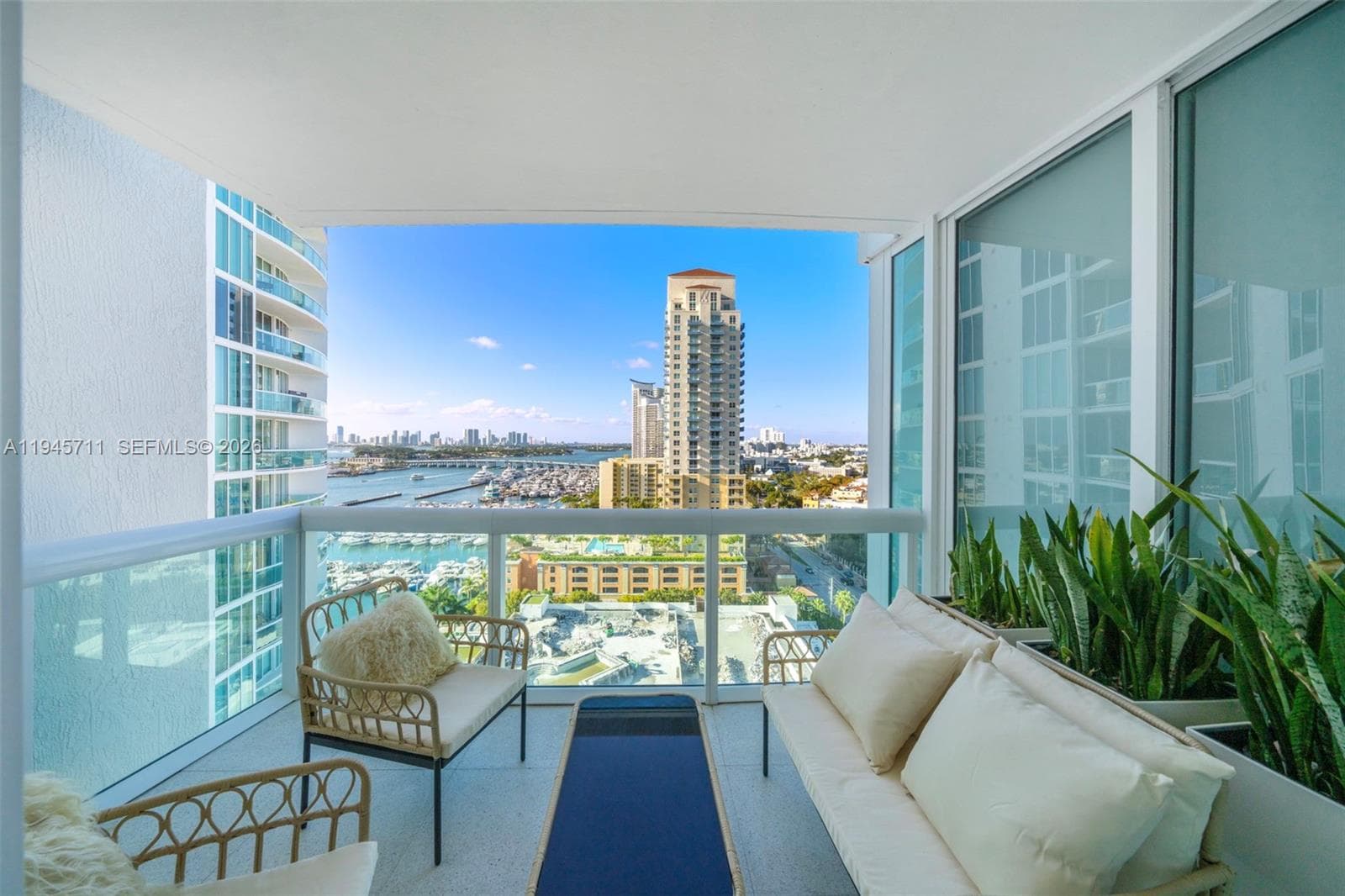 A11945711 — Miami Beach — 22