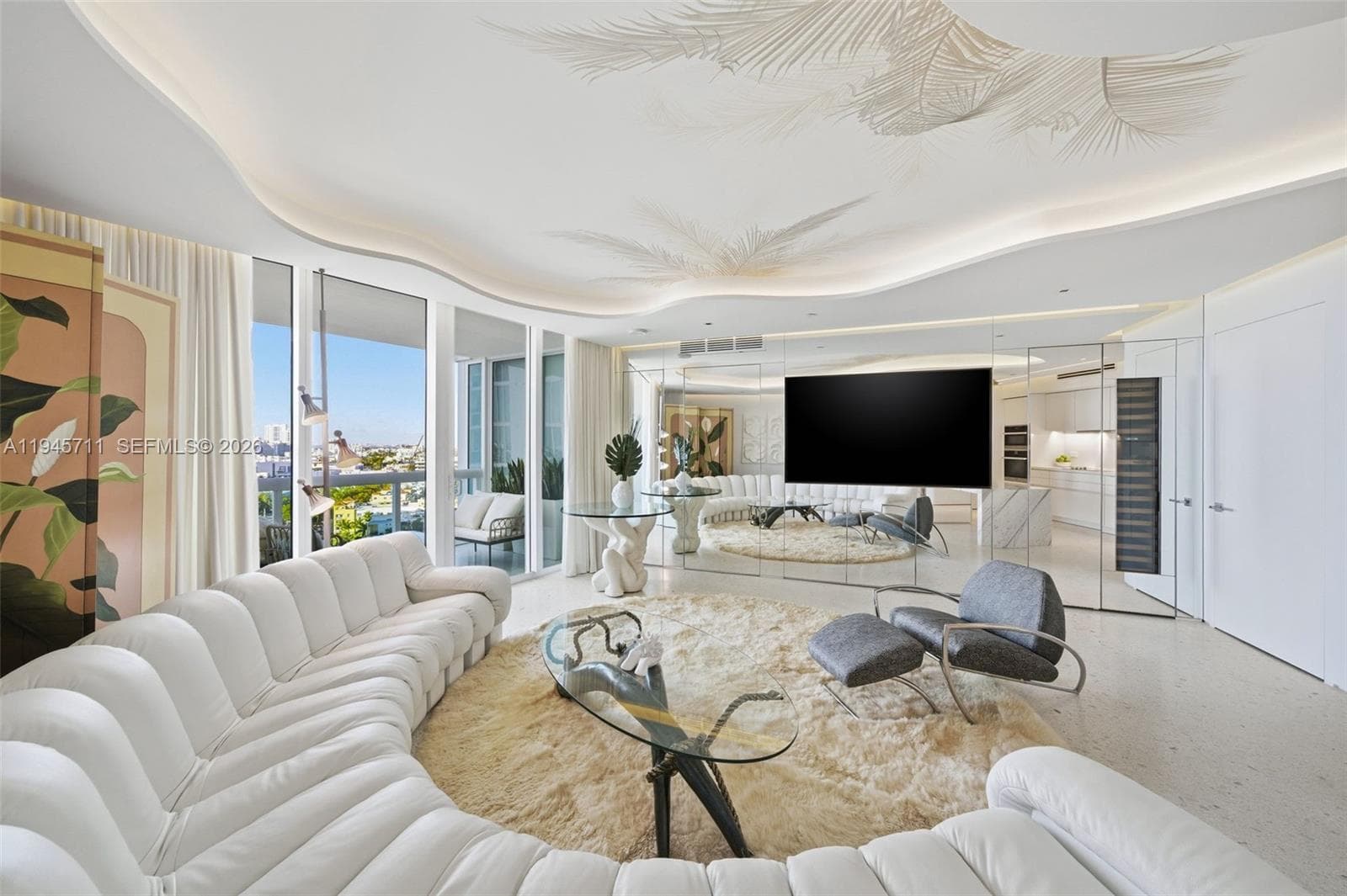 A11945711 — Miami Beach — 3