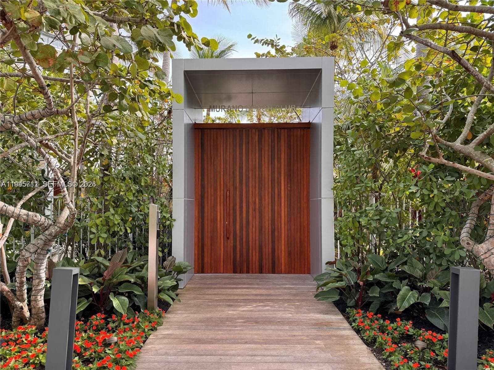 A11945711 — Miami Beach — 25