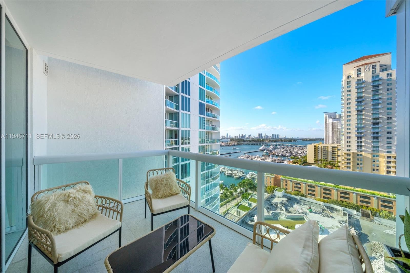 A11945711 — Miami Beach — 21
