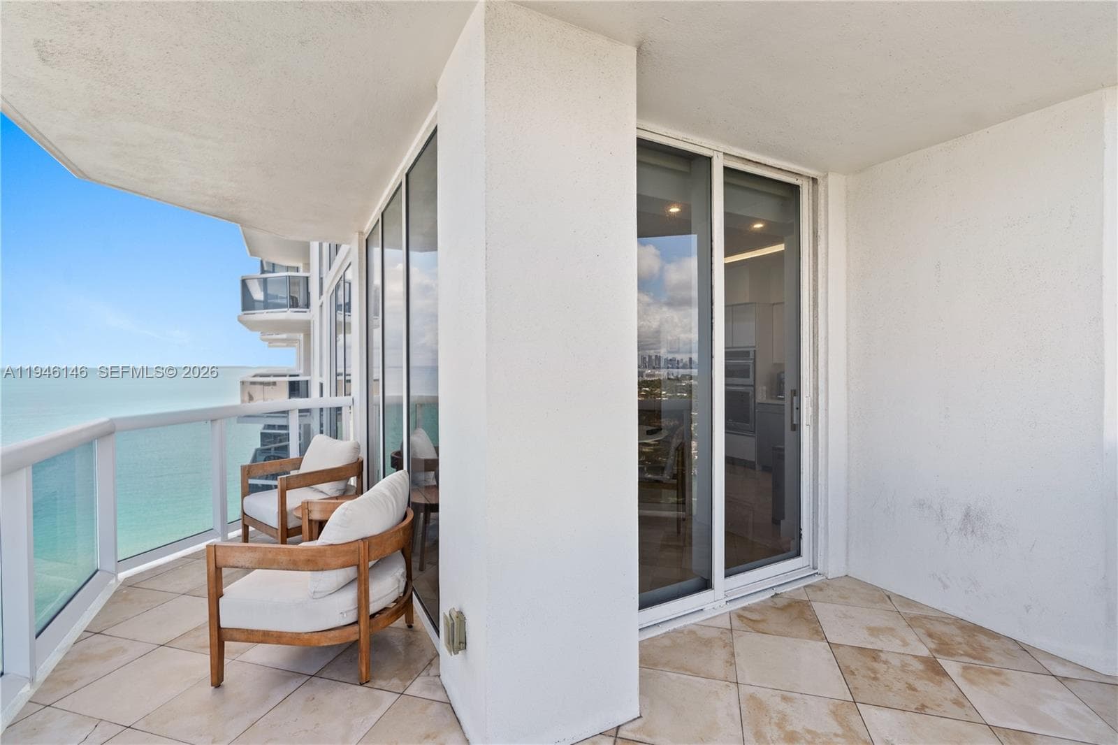 A11946146 — Miami Beach — 14