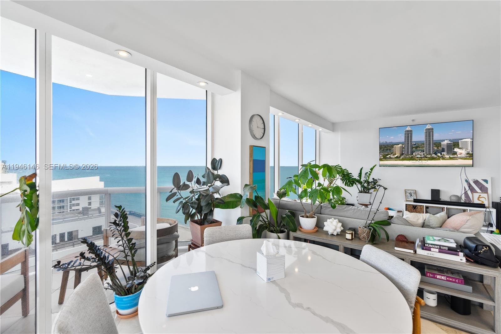 A11946146 — Miami Beach — 15