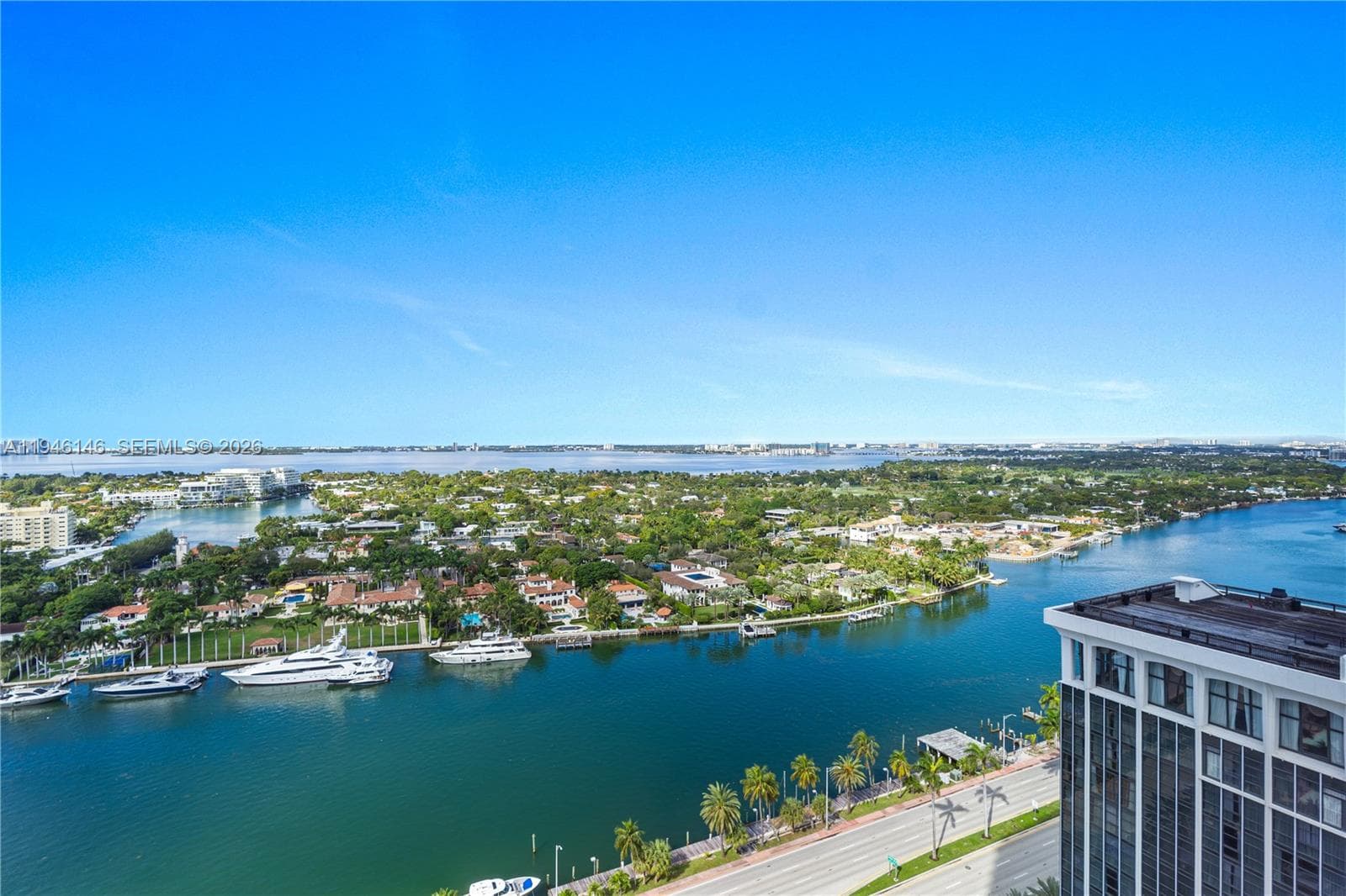 A11946146 — Miami Beach — 35