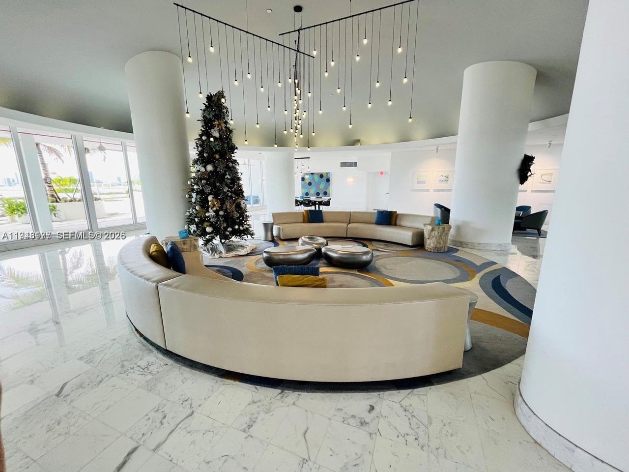 A11946177 — Miami Beach — 7
