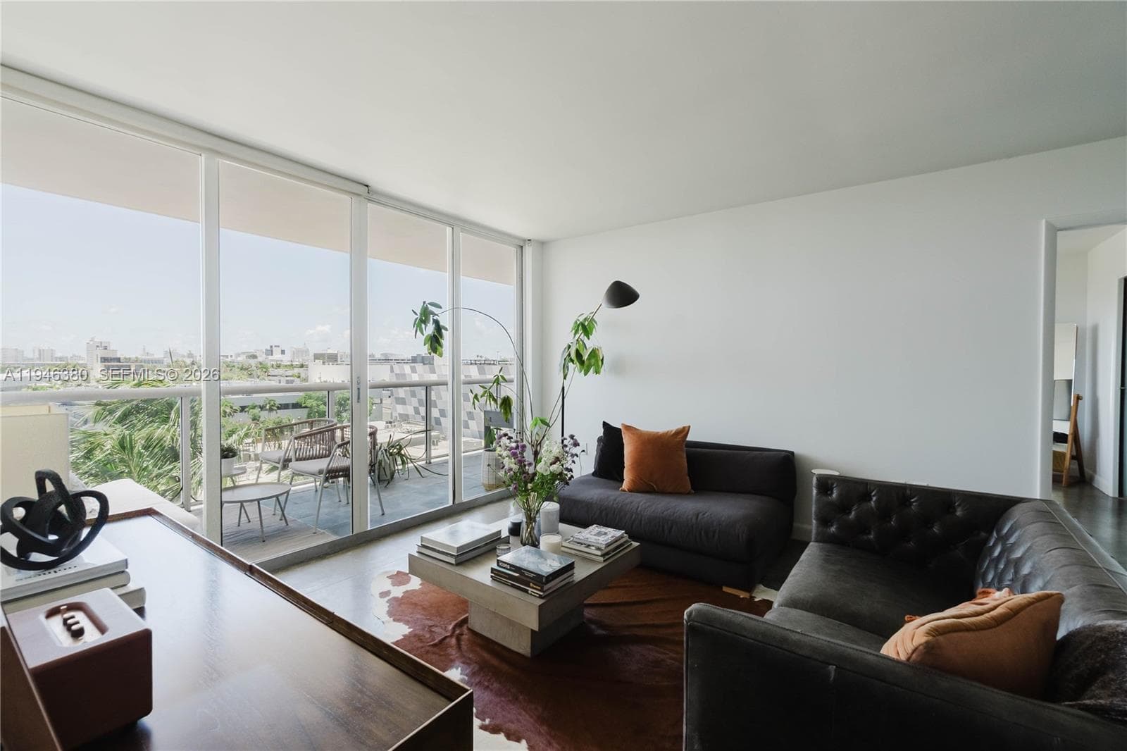 A11946380 — Miami Beach — 2
