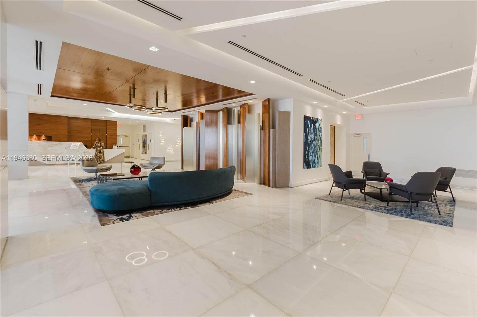 A11946380 — Miami Beach — 22