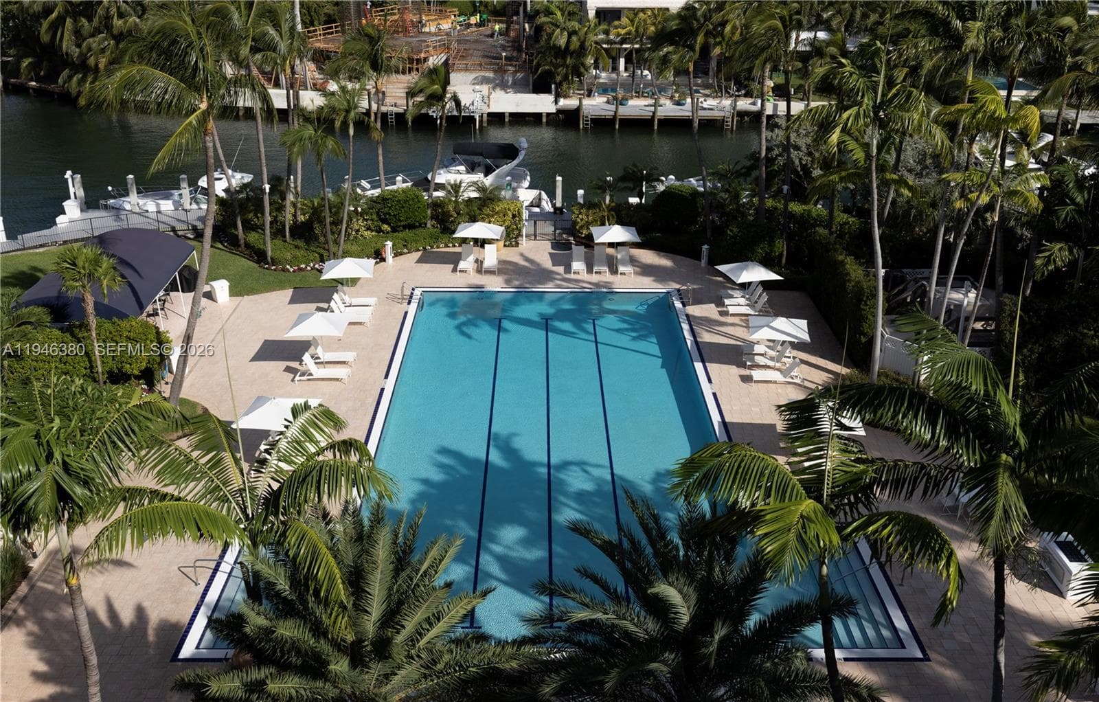 A11946380 — Miami Beach — 15