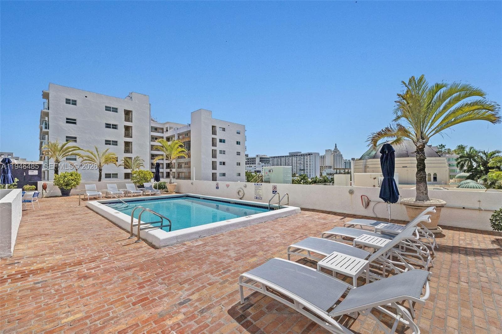 A11946485 — Miami Beach — 20