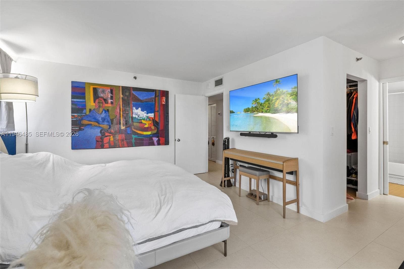 A11946485 — Miami Beach — 10