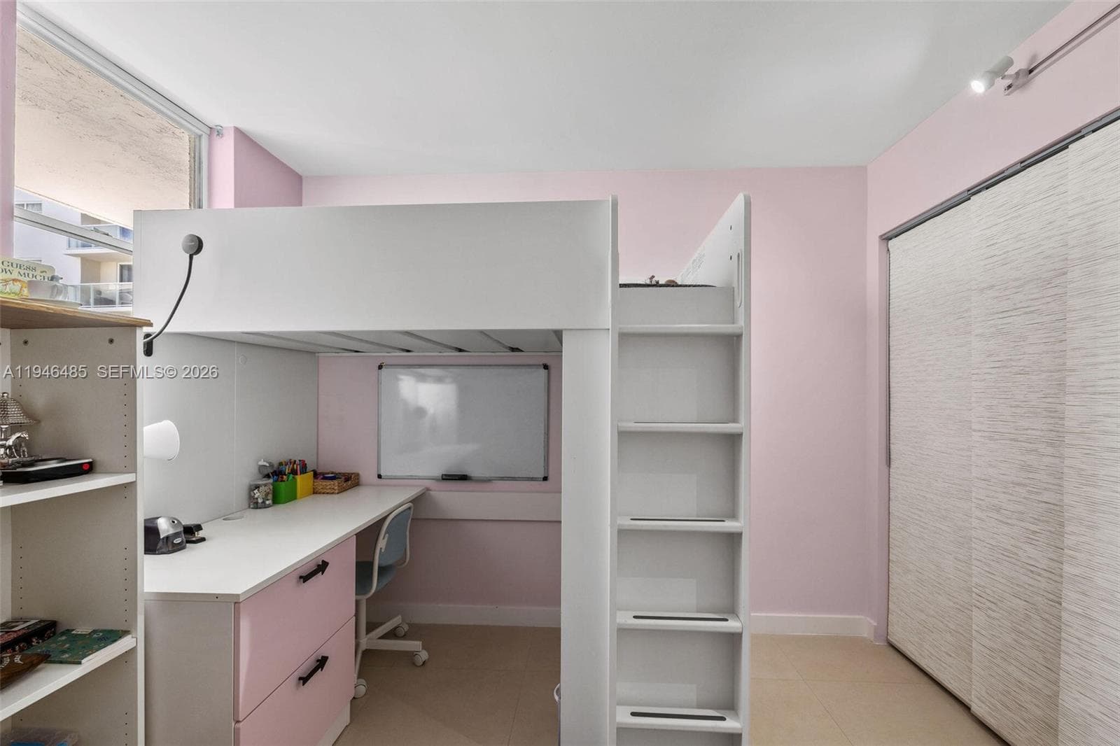 A11946485 — Miami Beach — 14