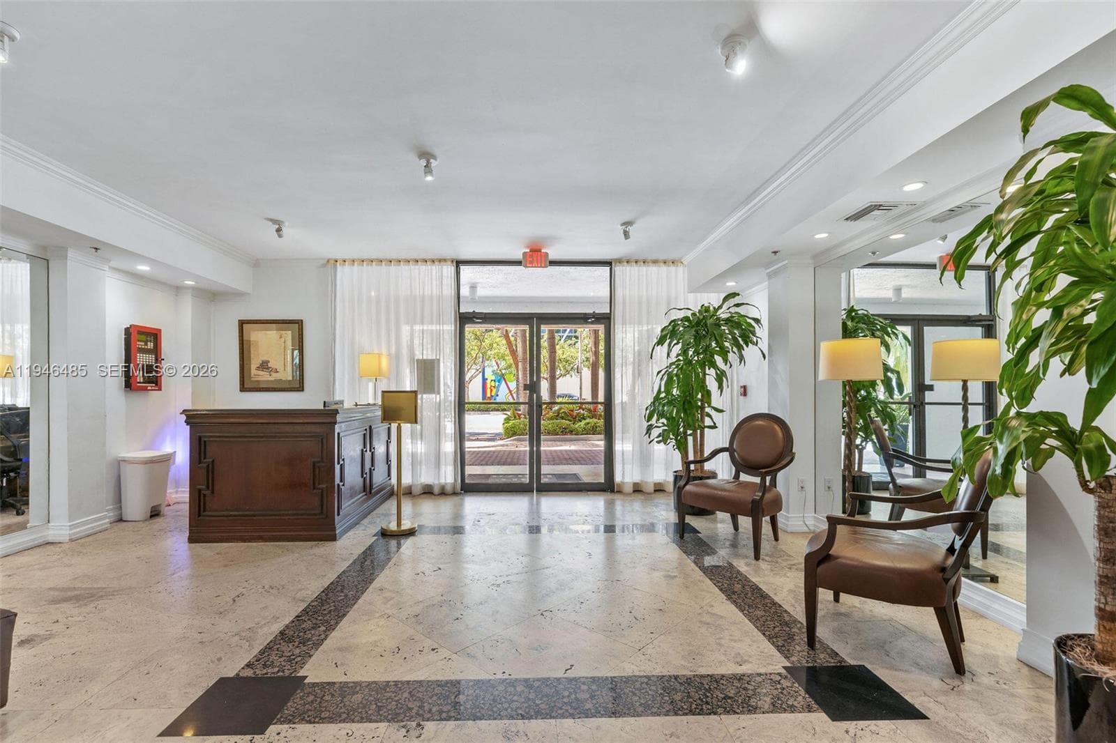 A11946485 — Miami Beach — 18