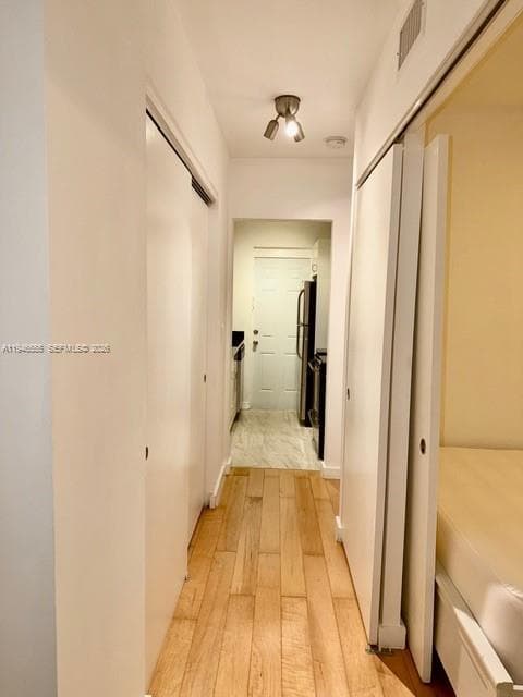 A11946555 — Miami Beach — 3