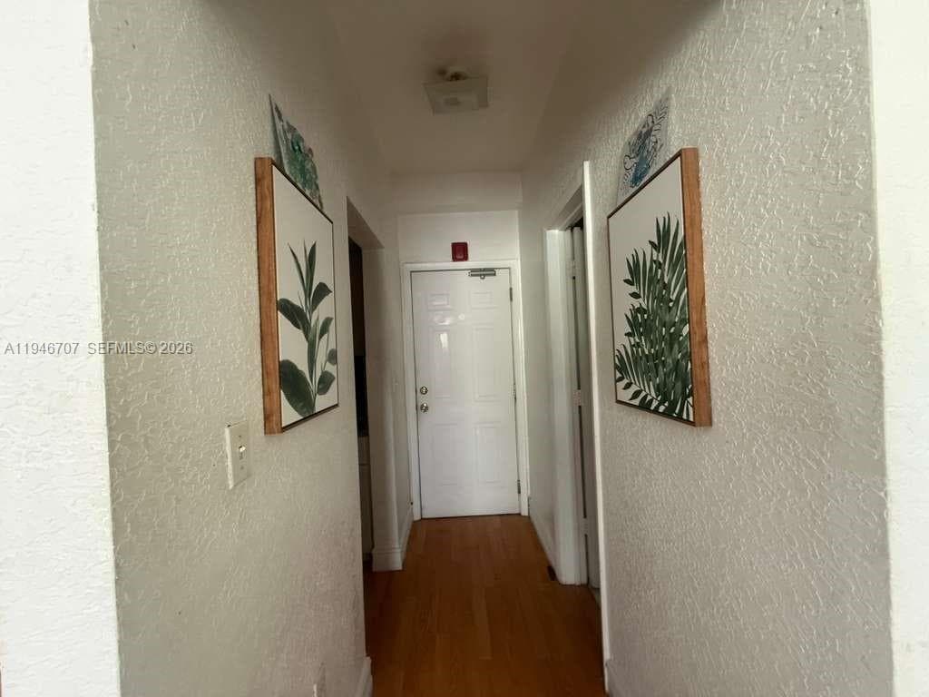 A11946707 — Miami Beach — 11